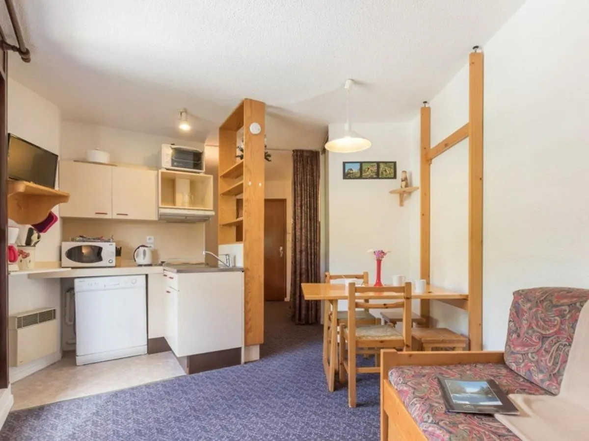 Studio Avec Balcon Et Casier A Ski, 4 Couchages - Serre-Chevalier, Chantemerle - Fr-1-330E-41 contacts